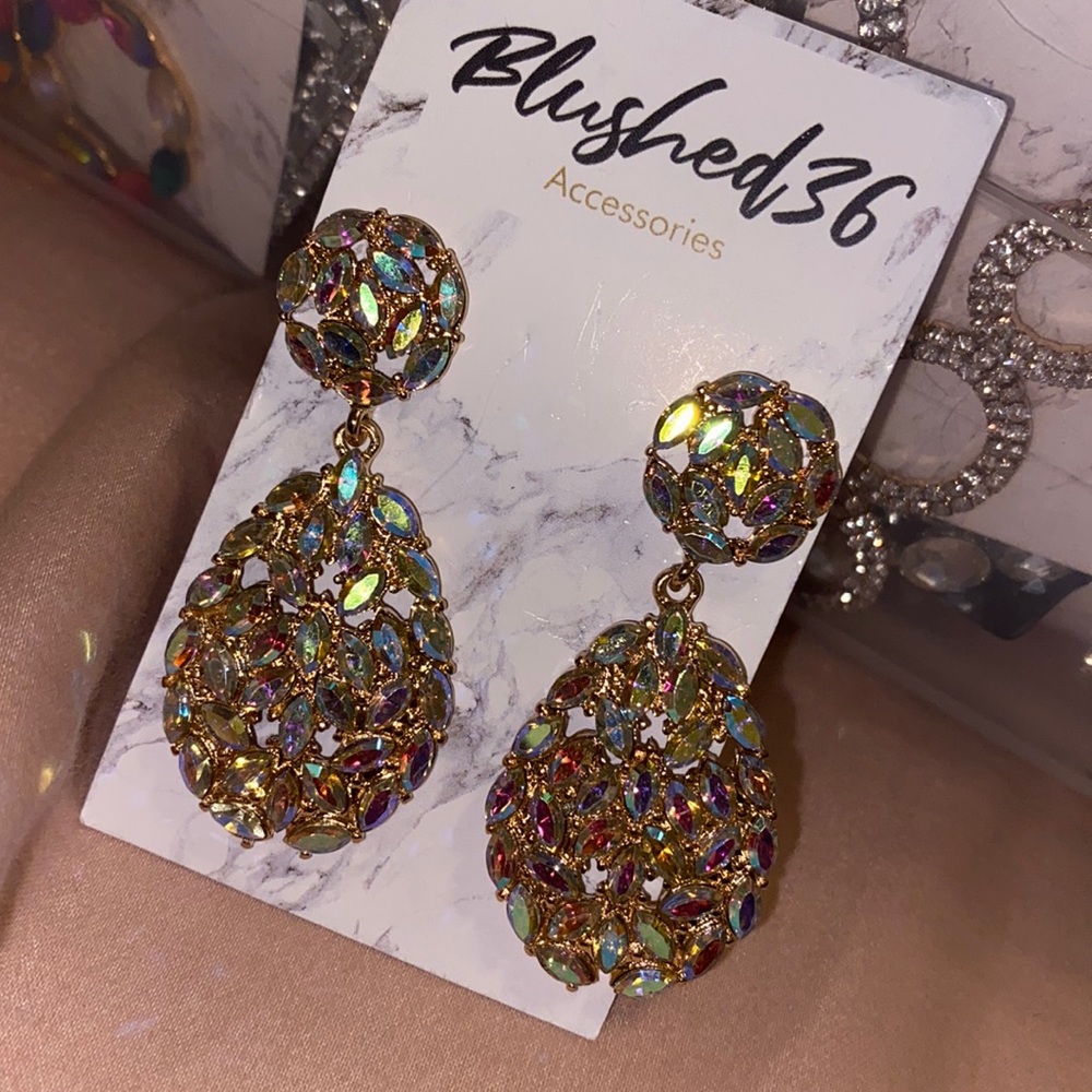 Golden Mirrored Tear drop Earrings. Brand New, Never worn!